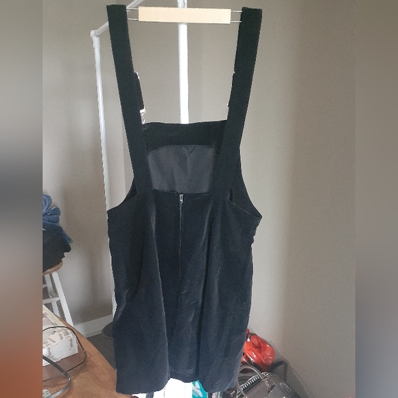 Collection Vintage Overall Dress - Picture 3 of 4